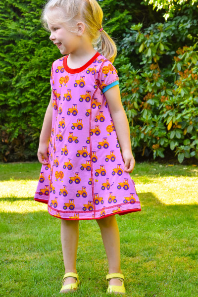 Kinderkleid Schnittmuster Jerseykleid Kiara von farbenmix mit Nähanleitung