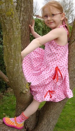 YOLA, Neckholderkleid, Schnittmuster