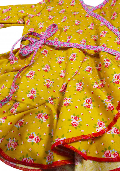 Schnittmuster Mädchen Volant-Wickelbluse "Hermosa" mit Trompetenärmeln