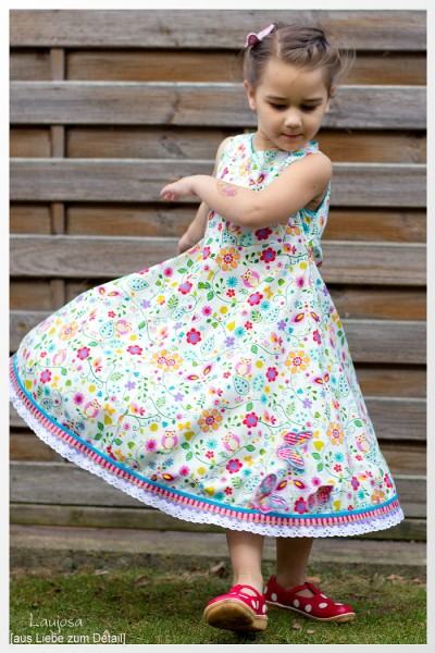 UNIQUE, Festtagskleid, Schnittmuster