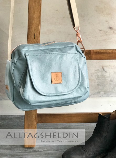 Damen-Umhängetasche "Alltagsheldin" aus Kunstleder vom Taschenspieler 4