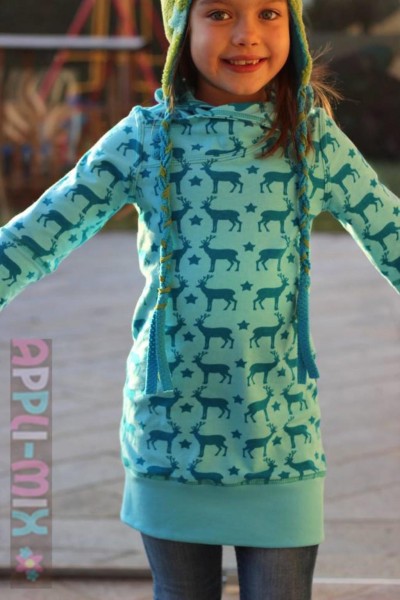 Nähanleitung Hoodie "Marita" mit breitem Kragen und Saumbündchen