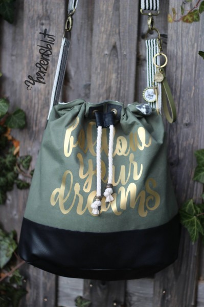 Schnittmuster Einkaufstasche Packs Ein aus Oil Skin mit hochgezogenem Taschenboden