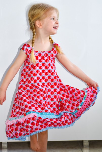 WILLEMIENTJE, Festkleid, Schnittmuster