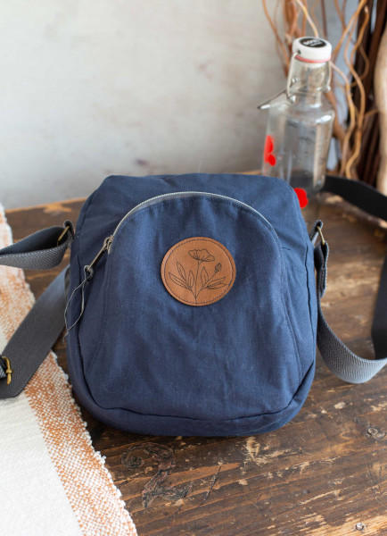 BugWelle, Umhängetasche mit geräumiger Vordertasche