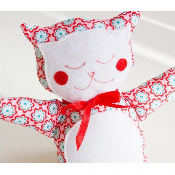 Kostenloses Schnittmuster Stofftier Kuschelmieze